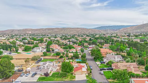 View/Area - 5340 Gardendale Ln, Palmdale, CA 93551 photo 4 of 11