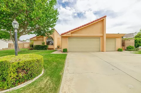 Exterior - 5340 Gardendale Ln, Palmdale, CA 93551 photo 2 of 22