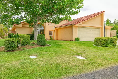 Exterior - 5340 Gardendale Ln, Palmdale, CA 93551 photo 5 of 22