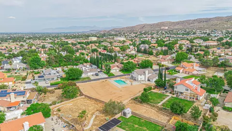 View/Area - 5340 Gardendale Ln, Palmdale, CA 93551 photo 9 of 11