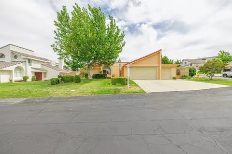 Other - 5340 Gardendale Ln, Palmdale, CA 93551 photo 1 of 10