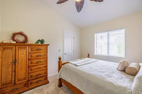 Bedroom - 5340 Gardendale Ln, Palmdale, CA 93551 photo 3 of 6