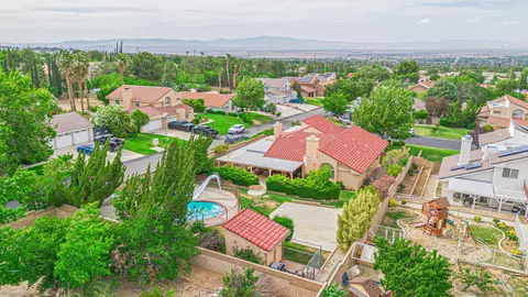 View/Area - 5340 Gardendale Ln, Palmdale, CA 93551 photo 6 of 11