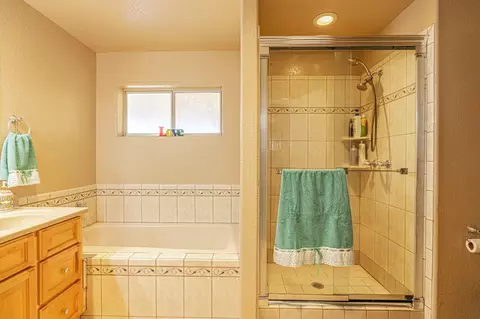 Bath - 50314 255th St W, Lancaster, CA 93536 photo 4 of 4