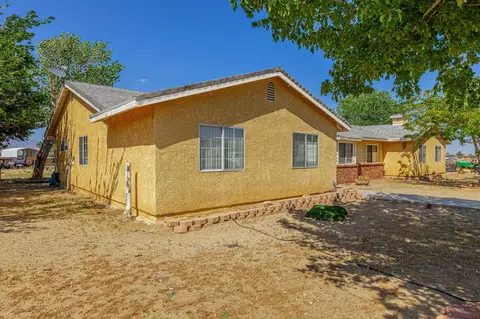 Exterior - 50314 255th St W, Lancaster, CA 93536 photo 3 of 9