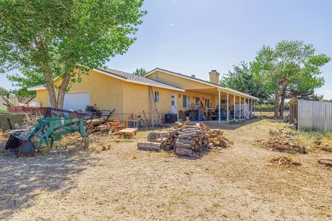 Exterior - 50314 255th St W, Lancaster, CA 93536 photo 6 of 9