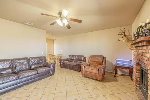Living - 50314 255th St W, Lancaster, CA 93536 photo 4 of 5