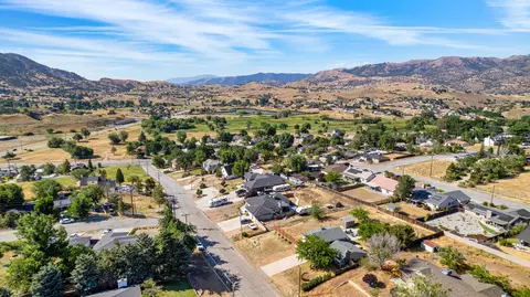 22150 Buena Vista St, Tehachapi, CA 93561 photo 42