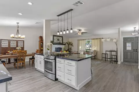22150 Buena Vista St, Tehachapi, CA 93561 photo 8