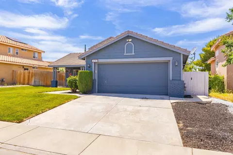 36903 Firethorn St, Palmdale, CA 93550 photo 3