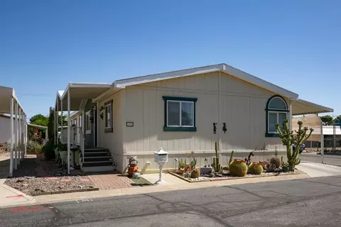 2550 Avenue I E #SPC 141, Lancaster, CA 93535