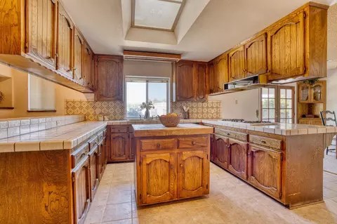 Kitchen - 43320 41st St W, Lancaster, CA 93536 photo 1 of 3