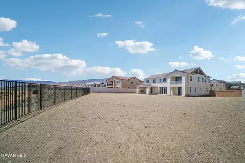 Exterior - 39635 Nicholas Ct, Palmdale, CA 93551 photo 2 of 4