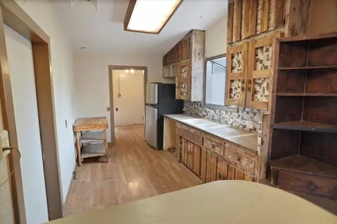 Kitchen - 44037 Heaton Ave, Lancaster, CA 93534 photo 1 of 1