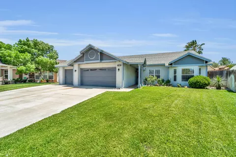 37402 Manchester St, Palmdale, CA 93552