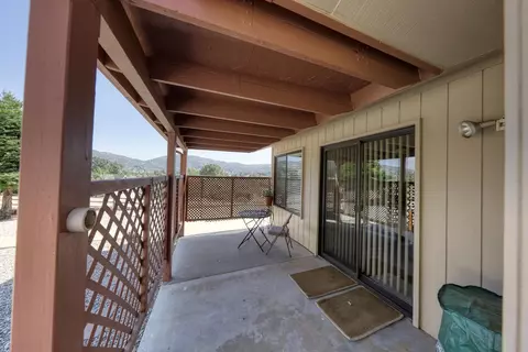 Exterior - 29948 Greenwater Dr, Tehachapi, CA 93561 photo 3 of 7
