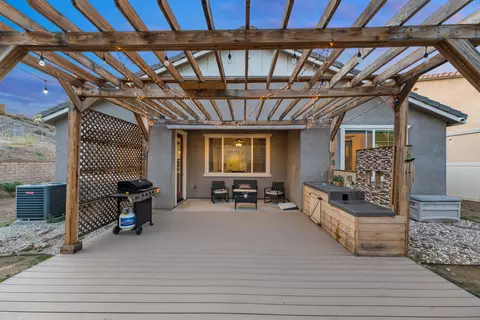 2906 Crocus Pl, Palmdale, CA 93551 photo 8