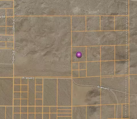 255 Th East B14, High Vista, CA 93535