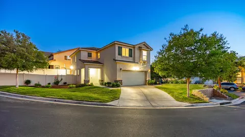 29331 Kelly Ct, Santa Clarita, CA 91387