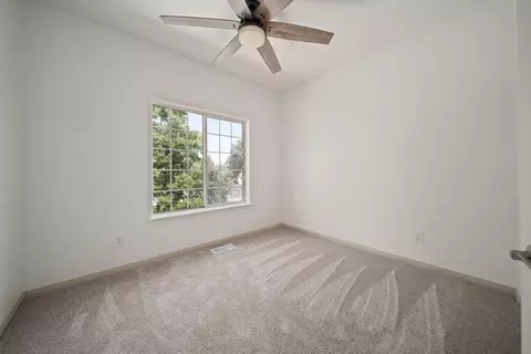 24481 Jacaranda Dr, Tehachapi, CA 93561 photo 19