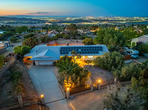 621 Avenue S14 Ave W, Palmdale, CA 93551