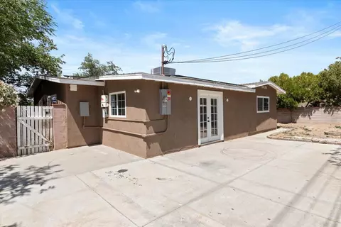 Exterior - 2152 Q5 E, Palmdale, CA 93550 photo 4 of 6