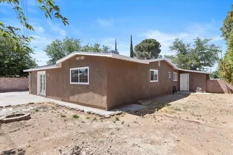 Exterior - 2152 Q5 E, Palmdale, CA 93550 photo 5 of 6