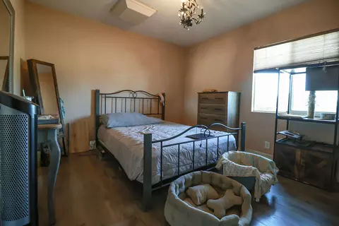 Bedroom - 37830 110th St E, Littlerock, CA 93543 photo 5 of 6