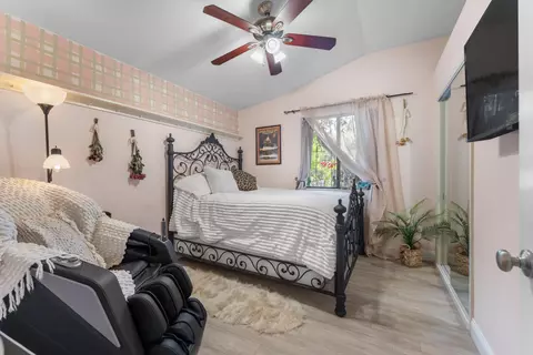 Bedroom - 22428 Highline Rd, Tehachapi, CA 93561 photo 2 of 5