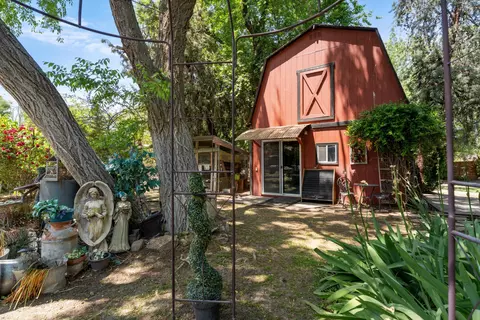 Exterior - 22428 Highline Rd, Tehachapi, CA 93561 photo 8 of 14
