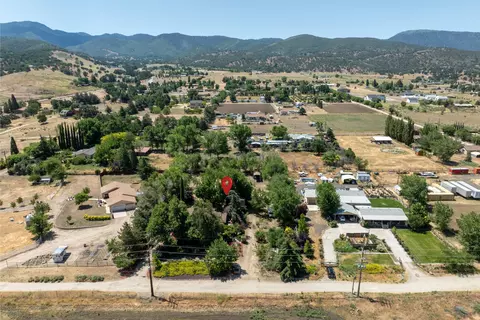 View/Area - 22428 Highline Rd, Tehachapi, CA 93561 photo 1 of 6