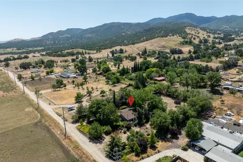 View/Area - 22428 Highline Rd, Tehachapi, CA 93561 photo 2 of 6