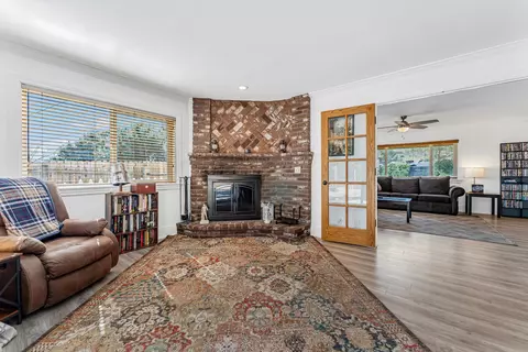 Other - 21313 Carriage Dr, Tehachapi, CA 93561 photo 3 of 8