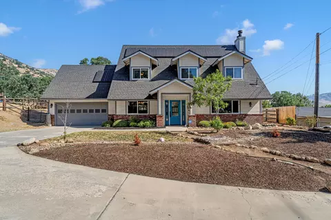Exterior - 21313 Carriage Dr, Tehachapi, CA 93561 photo 3 of 11