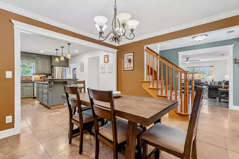 Dining - 21313 Carriage Dr, Tehachapi, CA 93561 photo 1 of 2
