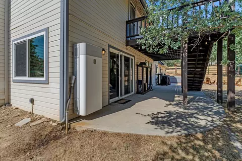 Exterior - 21313 Carriage Dr, Tehachapi, CA 93561 photo 11 of 11