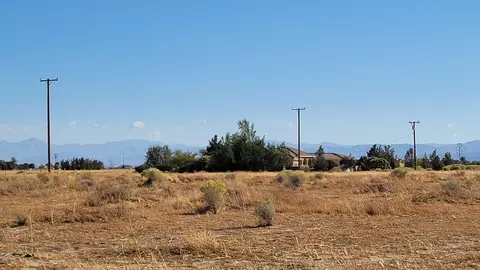 Ave B6 & 85th St W, Lancaster, CA 93536 photo 7