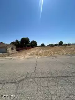 178 Th St E, Lancaster, CA 93535 photo 2