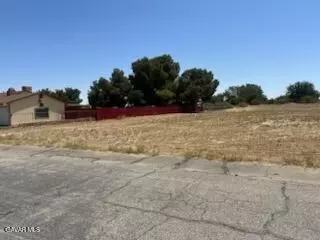 178 Th St E, Lancaster, CA 93535 photo 3