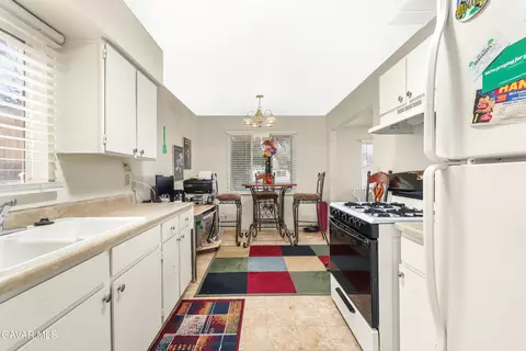 Kitchen - 632 Oldfield St E, Lancaster, CA 93535 photo 3 of 3