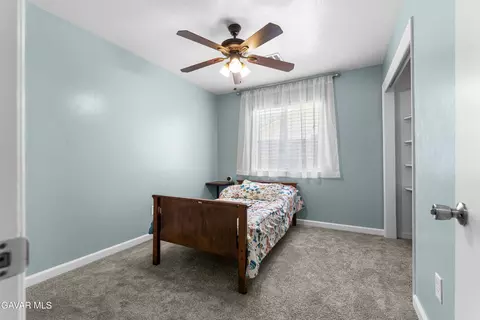 Bedroom - 18120 Bold Venture Dr, Tehachapi, CA 93561 photo 2 of 4