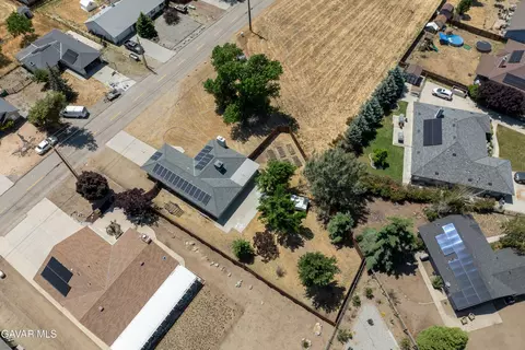 View/Area - 18120 Bold Venture Dr, Tehachapi, CA 93561 photo 4 of 7