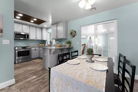 Dining - 18120 Bold Venture Dr, Tehachapi, CA 93561 photo 1 of 1