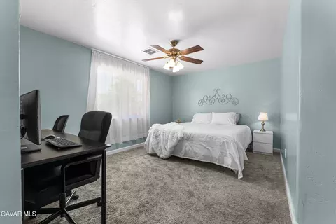 Bedroom - 18120 Bold Venture Dr, Tehachapi, CA 93561 photo 3 of 4