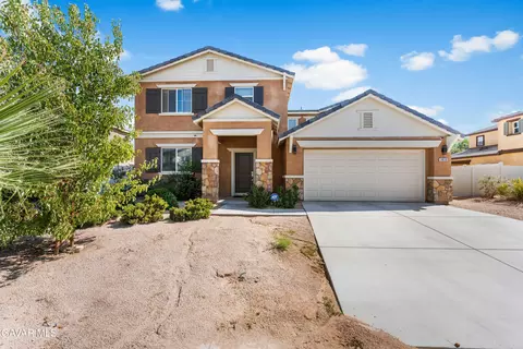 3830 Hollowglen Dr, Palmdale, CA 93550