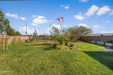 Exterior - 4604 Trojan Ct, Lancaster, CA 93536 photo 2 of 16