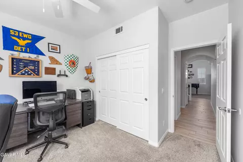 Entry Way - 4604 Trojan Ct, Lancaster, CA 93536 photo 6 of 8
