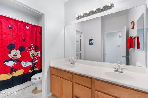 Bath - 4604 Trojan Ct, Lancaster, CA 93536 photo 4 of 4