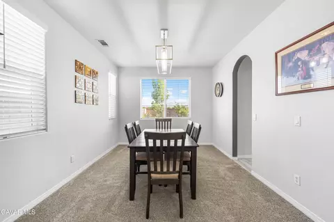 Dining - 4604 Trojan Ct, Lancaster, CA 93536 photo 3 of 4
