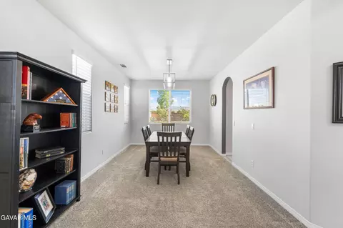 Dining - 4604 Trojan Ct, Lancaster, CA 93536 photo 1 of 4